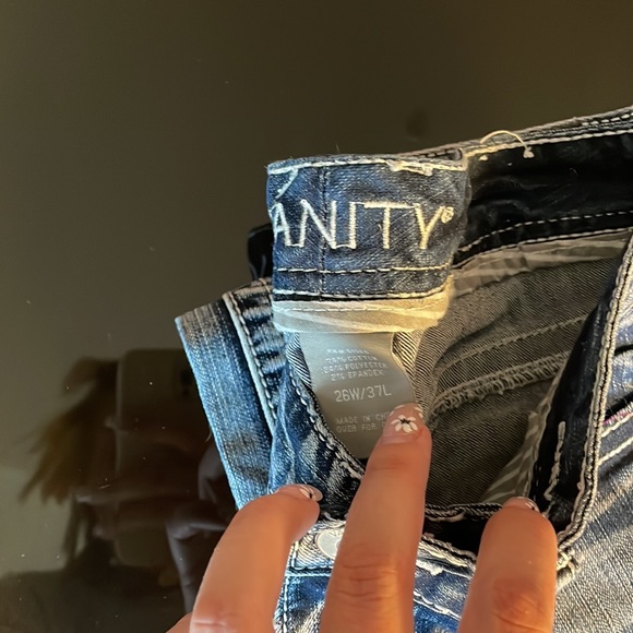 Women’s Jeans - Picture 3 of 3